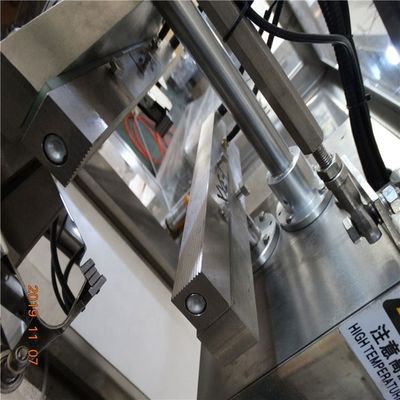 자동 고형 과립 비스킷 마른 열매와 음식 & 음료 공장을 위한 땅콩 곤포기